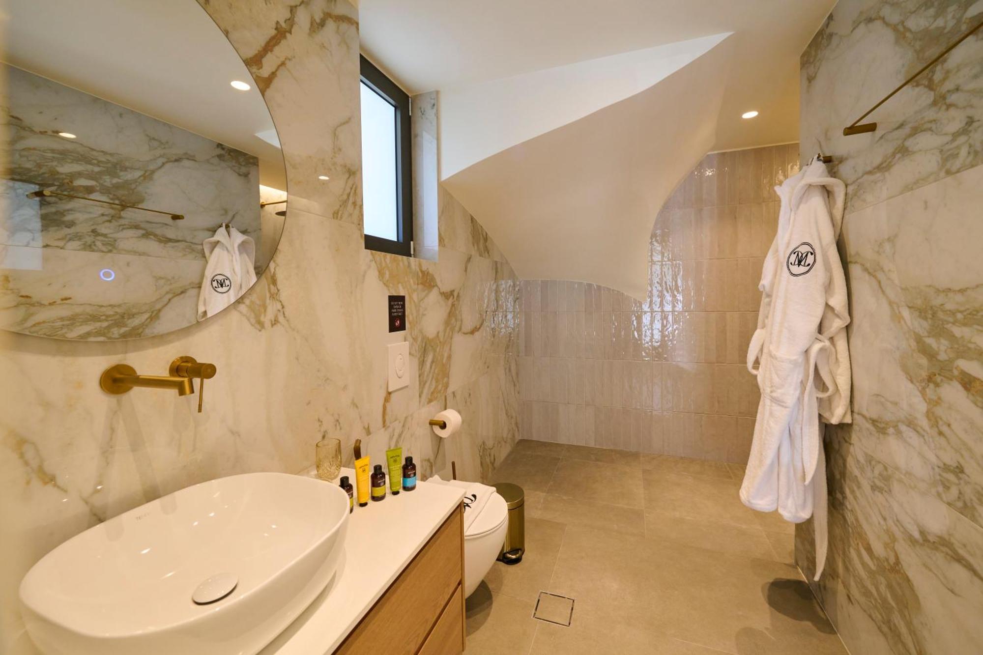 Monarco Executive Rooms Rhodes City Exterior photo